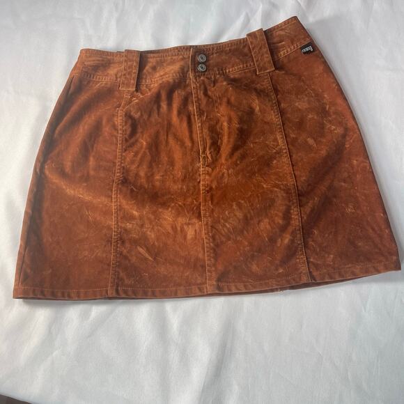 Vintage Guess velvety soft mini skirt size 28 rust brown -preowned **Flaw** - Picture 10 of 10